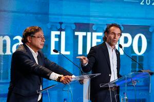 Federico Gutierrez y Gustavo Petro Debate Definitivo