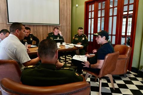 Alejandro Char anuncia nuevos policías para Barranquilla