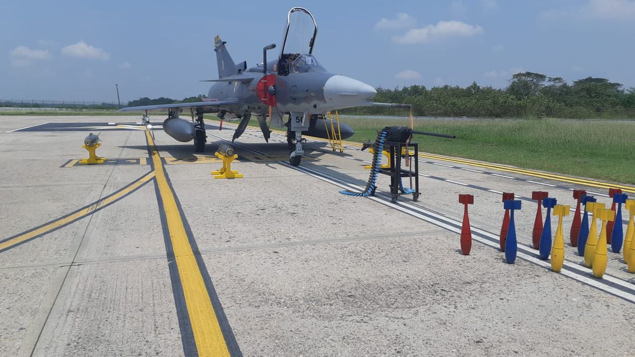 Israel le presta servicio de repuestos a los aviones de combate de Colombia Kfir.