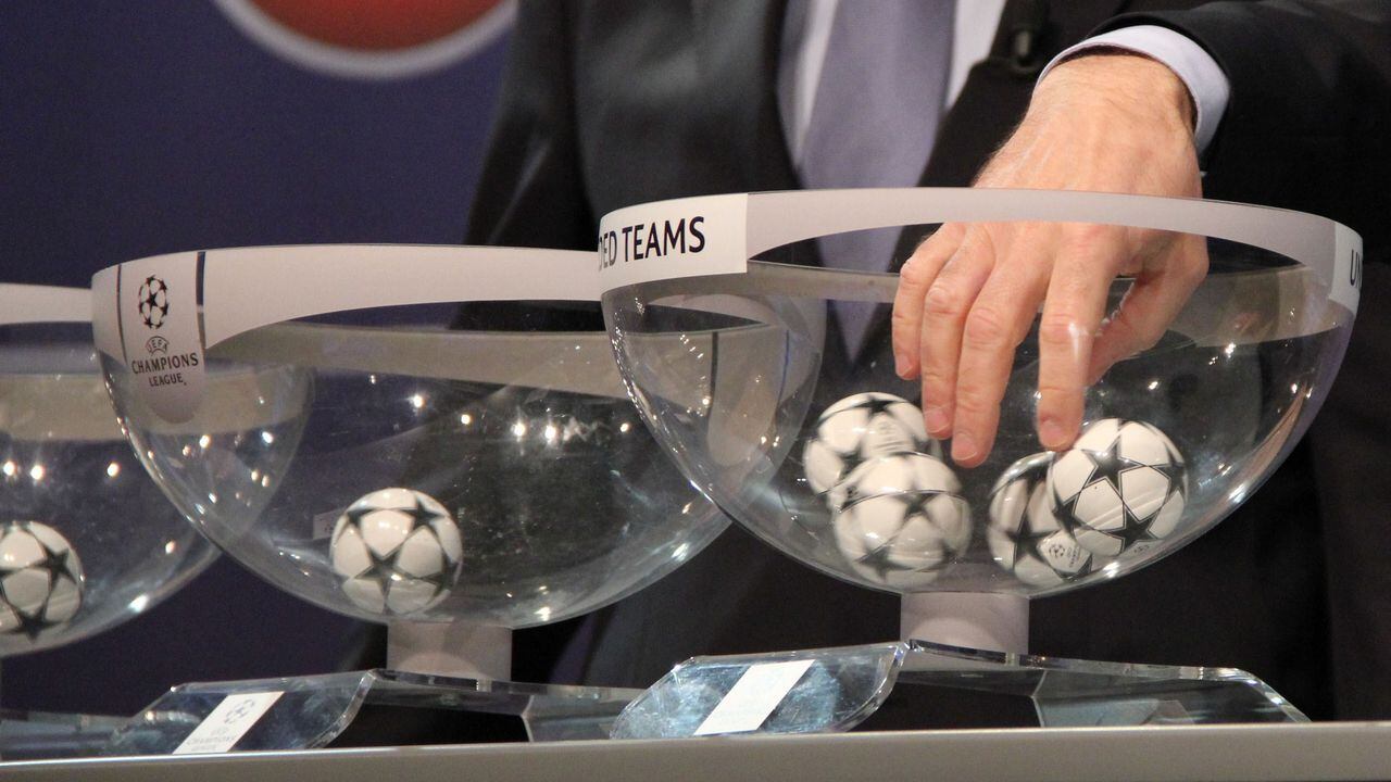 NYON, SWITZERLAND - JUNE 23: Draw balls are shuffled during the UEFA Champions League 1st and 2nd qualifying round draw ceremony at UEFA Headquarters in Nyon, Switzerland on June 23, 2014. (Photo by Fatih Erel/Anadolu Agency/Getty Images)