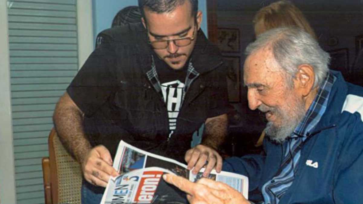 Randy Perdomo García, presidente de la FEU, y Fidel Castro.