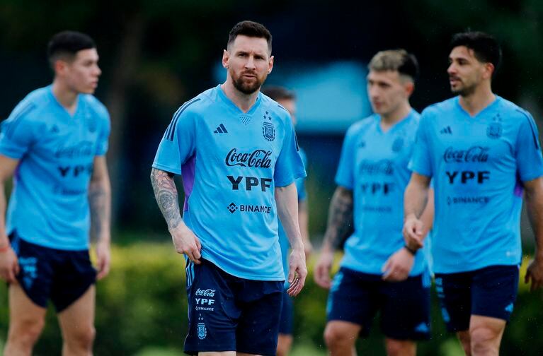 Soccer Football - Argentina Training - Julio Humberto Grondona Training Camp, Ezeiza, Argentina - March 21, 2023 Argentina's Lionel Messi during training REUTERS/Agustin Marcarian