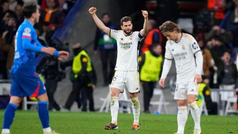 Real Madrid celebra su clasificación a cuartos.