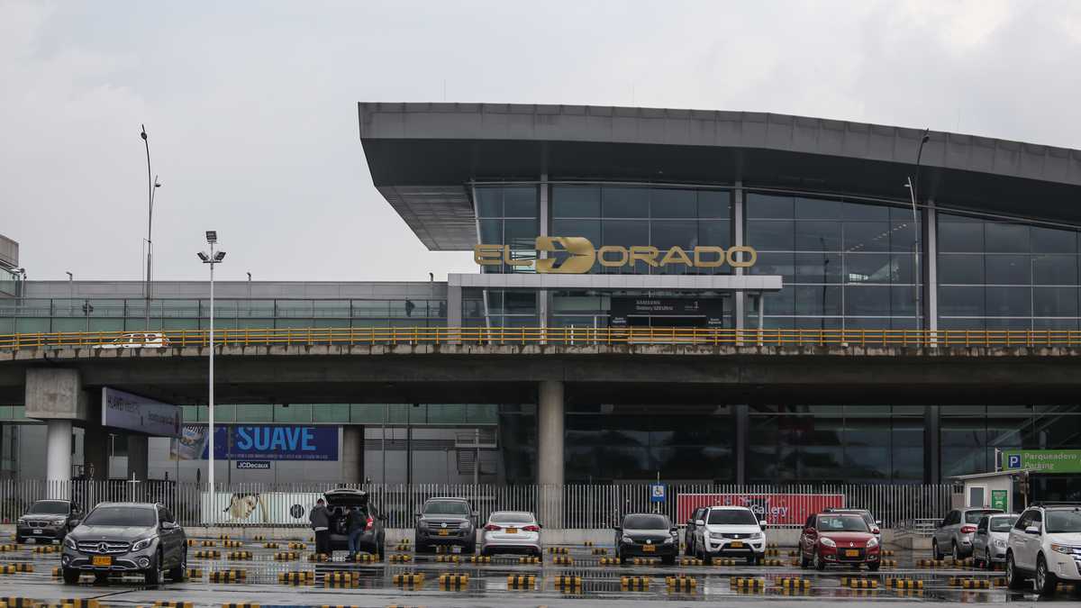 Aeropuerto Internacional El Dorado en Bogotá