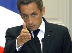 El gobierno de Nicolás Sarkozy reconoció que sus previsiones habían sido excesivamente optimistas.