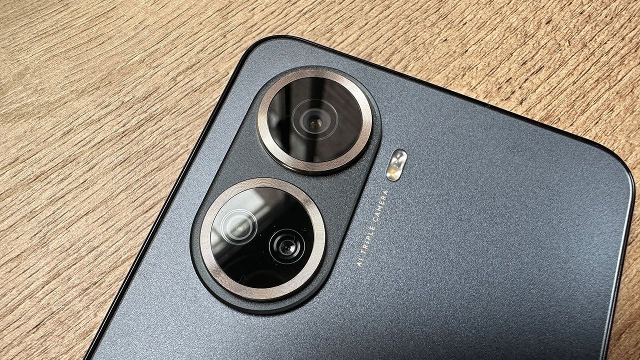 Huawei Nova 10 SE tiene un sistema de cámara triple con dos módulos.