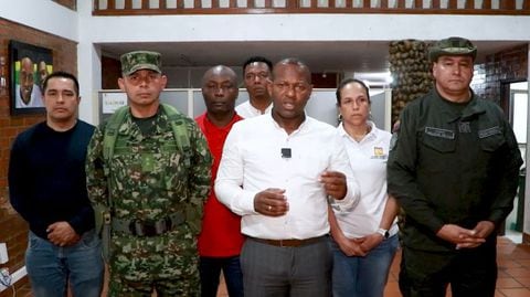 Consejo de Seguridad en el departamento del Cauca, liderado como el gobernador Elías Larrahondo.