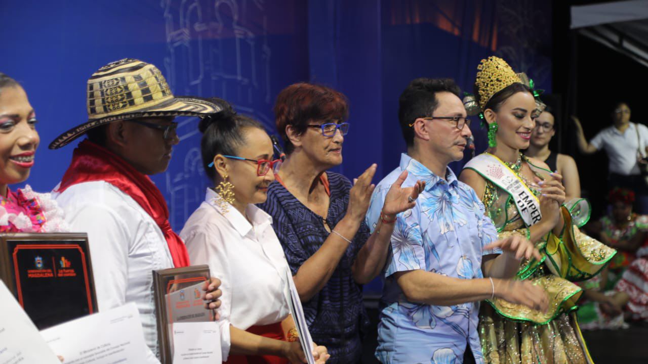 El reconocimiento llegó en el marco del Festival Nacional de la Cumbia.