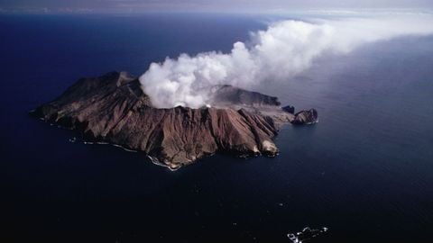 Volcán marino.
