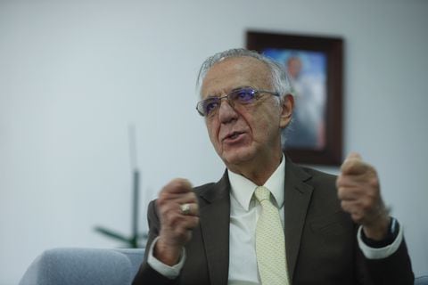 Iván Velásquez Gómez, Ministro de Defensa Nacional.