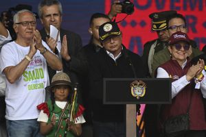 Colombian President Gustavo Petro delivers a speech during a rally in Bogota on September 27, 2023. More than 20,000 people demonstrated in the Colombian capital Bogot� on Wednesday in support of the policies of left-wing President Gustavo Petro and his government, according to official sources. (Photo by JUAN BARRETO / AFP)