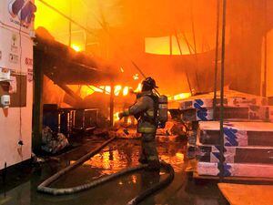 incendio en fábrica de Colchones en Fontibón