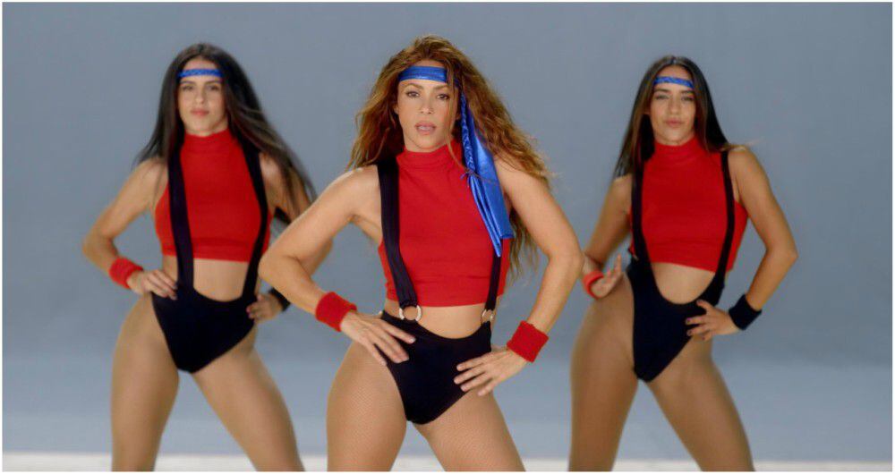 Shakira en el video con Black Eyed Peas