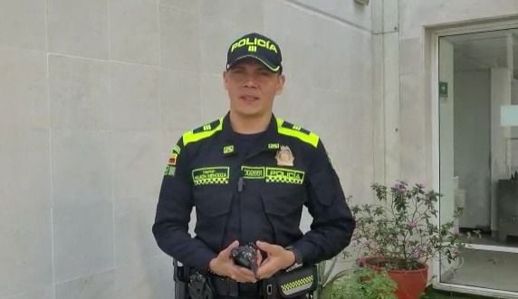 Wilson Mendoza Subcomandante Estación de Policía Centro de la Policía rechazó la actuación de la mujer