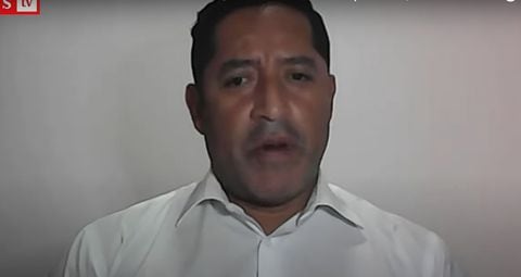 El defensor de Derechos Humanos y abogado, Alex Morales, quien forma parte del Movimiento Social por la Reconciliación y la Convivencia Sinergia, se ha convertido en el emisario de 279 extraditables detenidos.