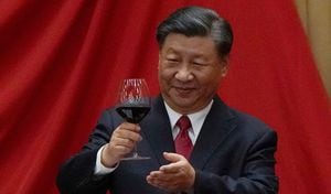 El presidente de China, Xi Jinping, se reunió con políticos de Estados Unidos