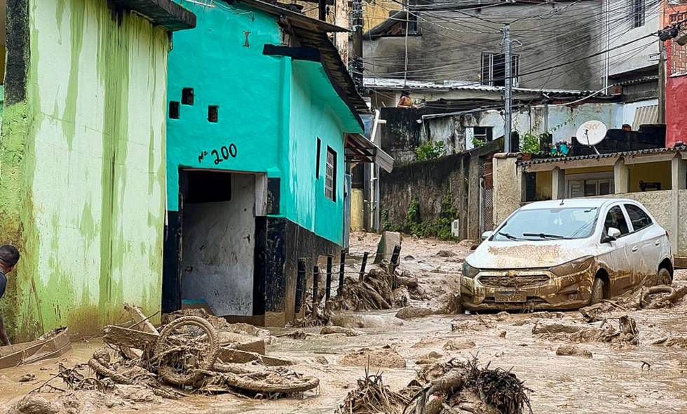 Una docena de muertos y varios desaparecidos ha dejado el temporal en Sao Paulo, Brasil. Foto: AFP.