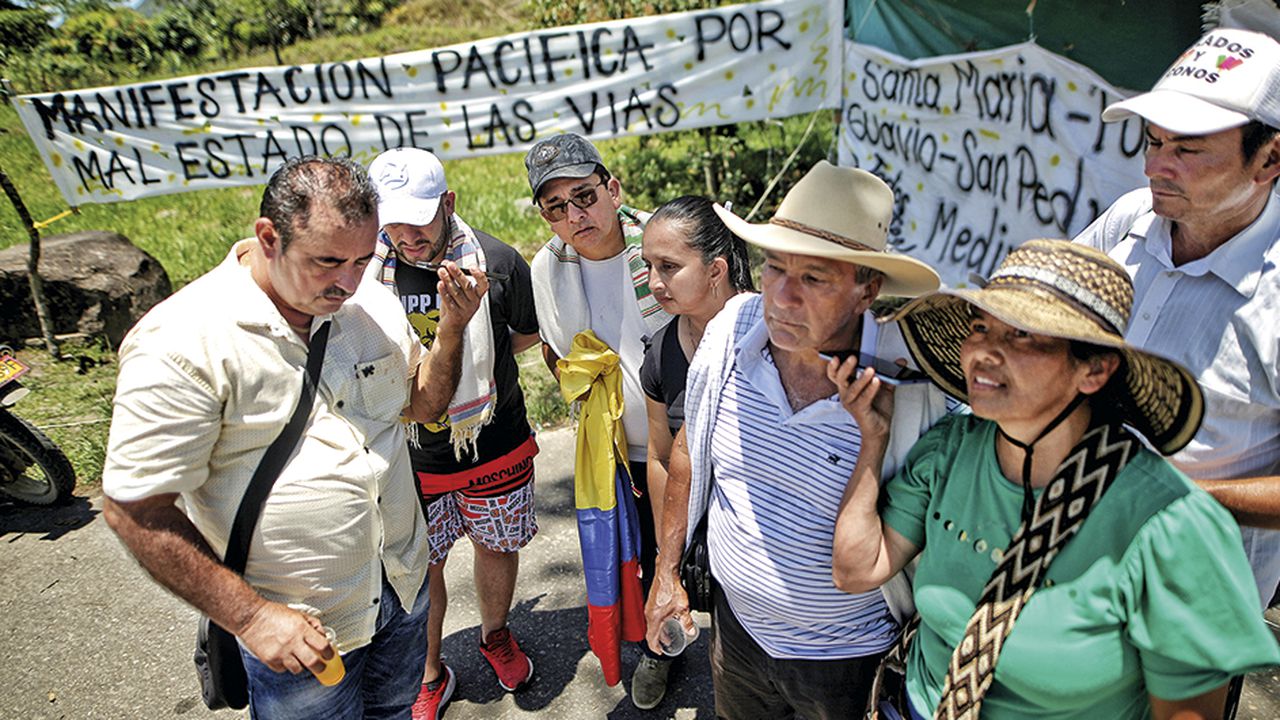 San Pedro de Jagua (Ubalá Zona B), 14 de septiembre. Tras 31 días de protesta pacífica, los habitantes levantaron la restricción de la movilidad de operarios de la hidroeléctrica.