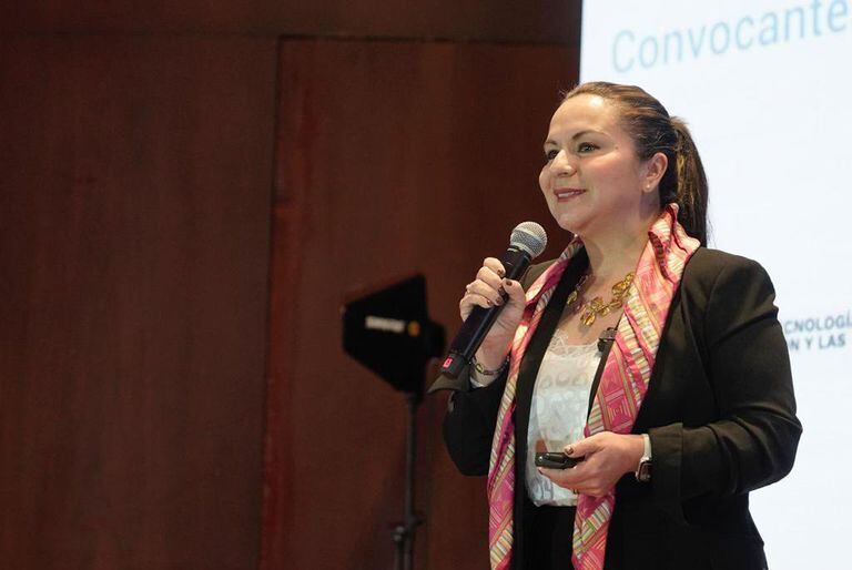 Sandra Urrutia, MinTIC habla sobre el 5G en Colombia.
