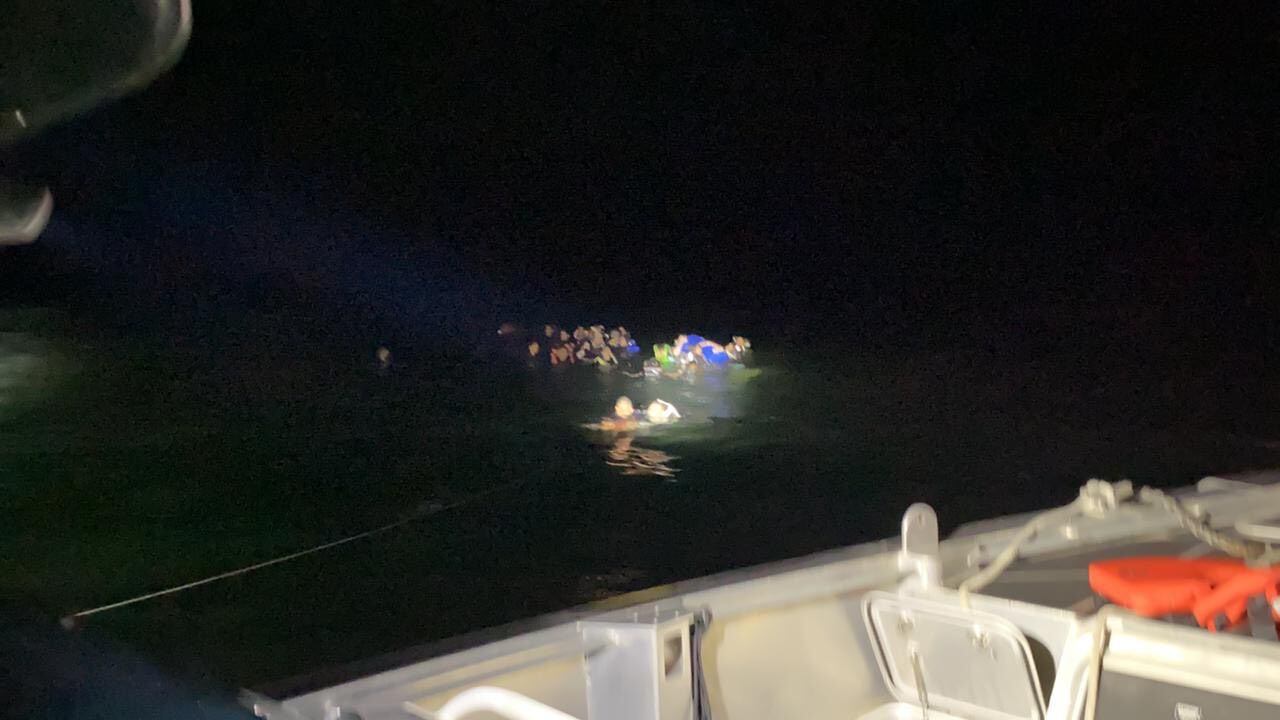 Rescatan a 26 migrantes en el Golfo de Urabá.