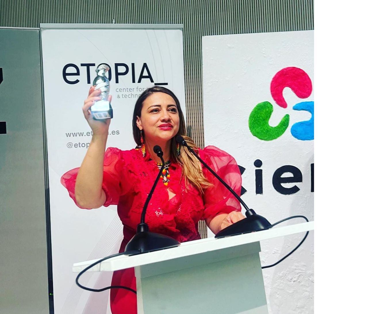Paola Andrea Onzaga Franco, presidenta de Mujeres Exitosas Latam