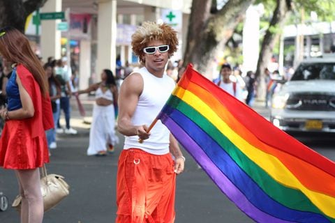 El desfile ‘Pride 2023’ se tomó la avenida Sexta de Cali.