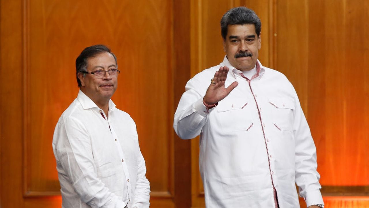 El presidente venezolano, Nicolás Maduro, y el presidente colombiano, Gustavo Petro, en el Palacio de Miraflores, en Caracas, el 2 de noviembre de 2022 (Foto de Pedro Rances Mattey/Picture Alliance vía Getty Images)