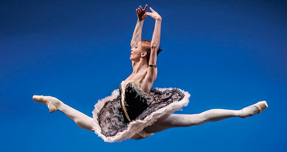Una de las grandes bailarinas del momento, Iana Salenko. La ucraniana mostrará su versatilidad en el clásico Le corsaire de Petipa y Thaïs de Roland Petit, siglo XX.