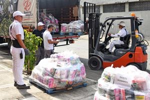 El Banco de Alimento de Cali entregó 4.500 kits de aseo a los internos de la Cárcel de máxima seguridad de Jamundí. fotos Wirman Ríos.