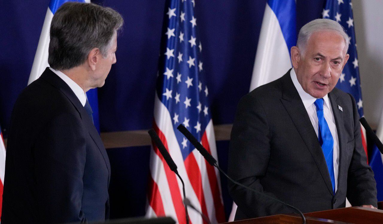 Antony Blinken en rueda de prensa con el primer ministro de Israel, Benjamin Netanyahu