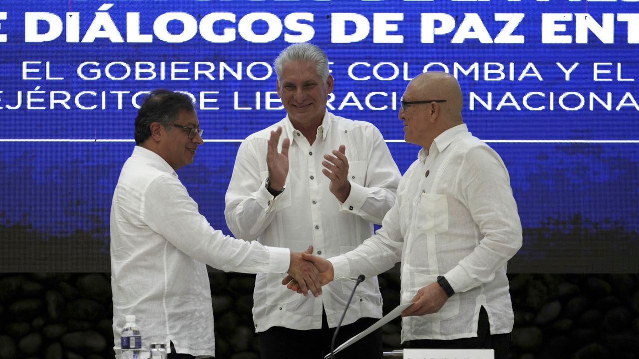 Firma de Cese al fuego entre gobierno Petro y el ELN en la Habana Cuba