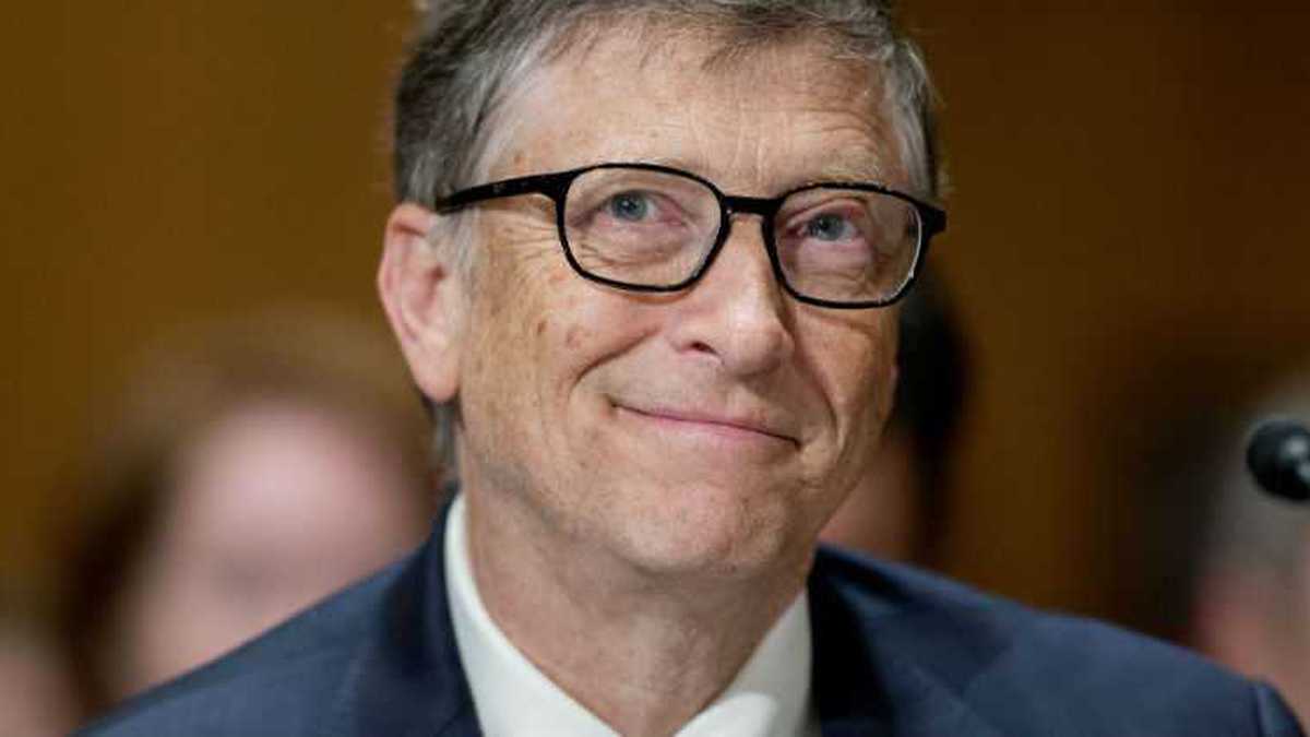 Bill Gates asegura que Microsoft debía haber ocupado el lugar en el que hoy está Android para competir contra el sistema operativo de Apple.
