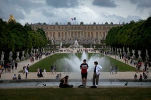 Palacio de Versalles, uno de los lugres evacuados por amenaza de bomba este 14 de octubre en París.