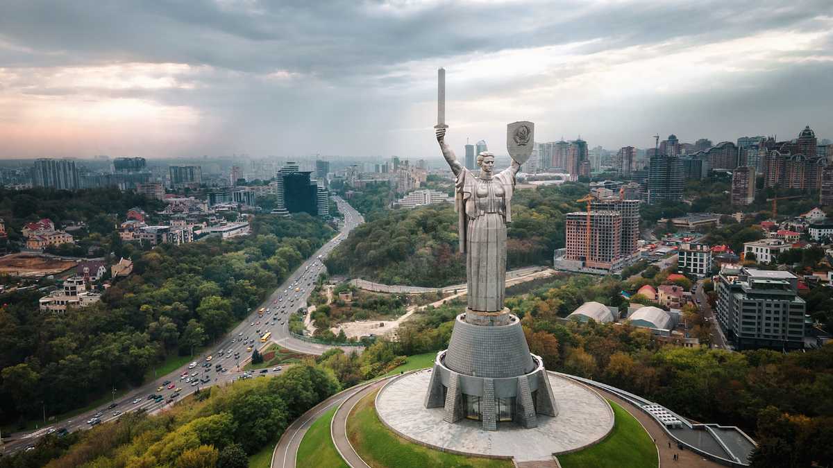 ¿Viajaría a Ucrania en medio de la guerra? El turismo sería clave para su recuperación