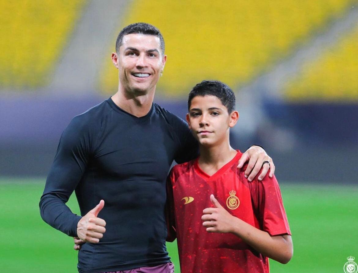 C. Ronaldo e hijo. Instagram @cristiano