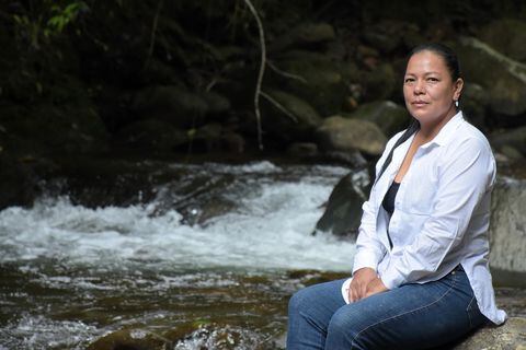 Paola Alzate  sigue estudiando las especies de flora y fauna que alberga el Parque Nacional Natural Los Farallones de Cali y guiando a las nuevas generaciones.