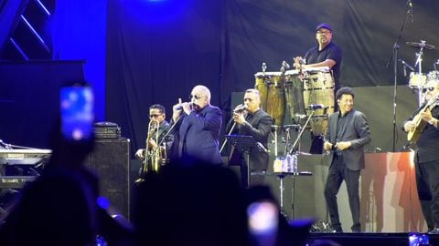 El cantante Willie Colón fue uno de los salseros que se presentó en el Superconcierto de la Feria de Cali 2023.