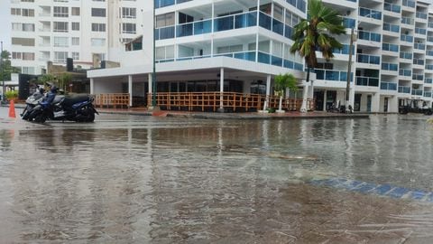 San Andrés, inundada por la tormenta Julia