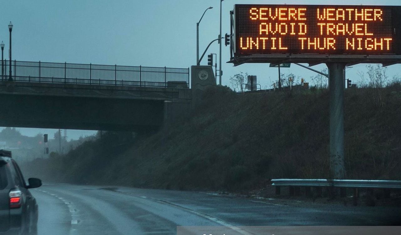 Las autoridades emitieron alertas para los conductores que desplazas en las diferentes vías estatales de California