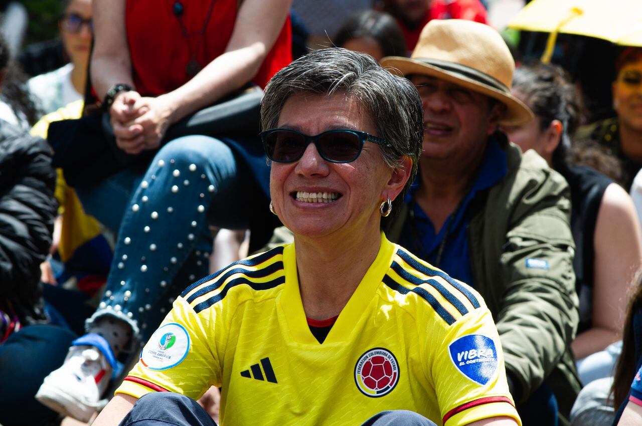 Bogota's mayor Claudia Lopez reacts eith Colombian fans as they gather across Bogota, Colombia to watch the final between Colombia and Spain for the U-17 Women's World Cup, on October 30, 2022. Colombia lost the match due to an own goal. (Photo by Sebastian Barros/NurPhoto via Getty Images)