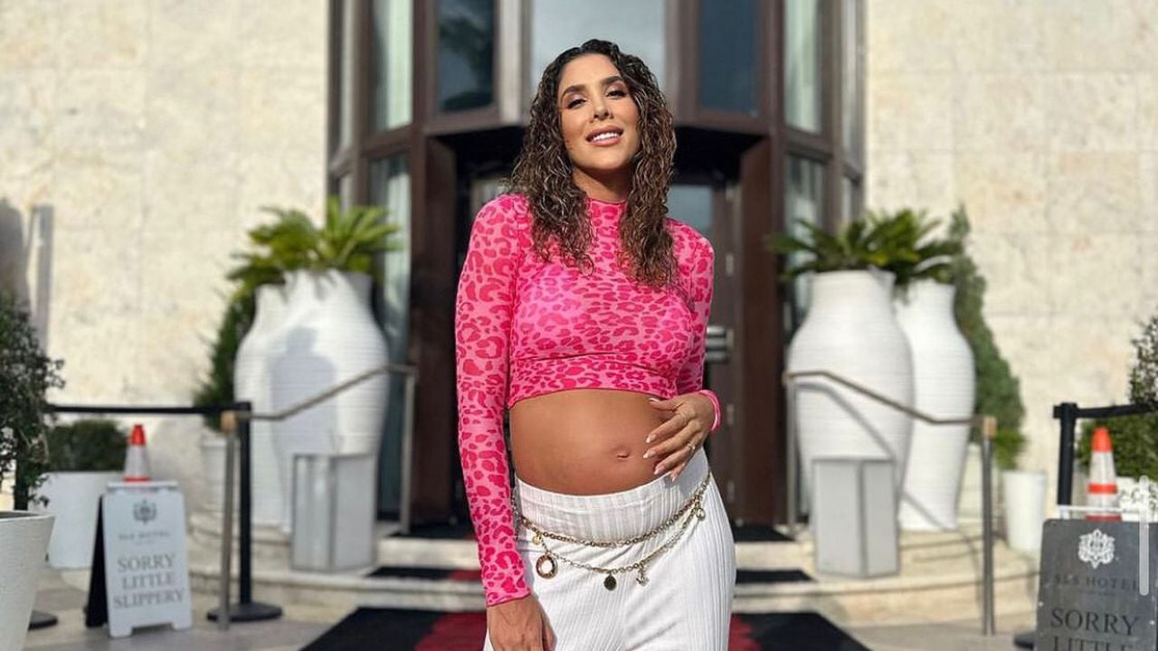 Daniela Ospina presume su barriguita de embarazo en las calles de Nueva York