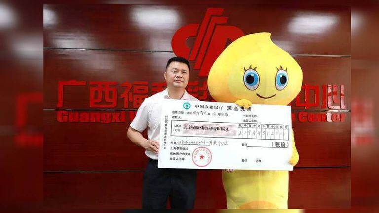 Ganador de lotería en China entregó 680.000 dólares a obras benéficas.