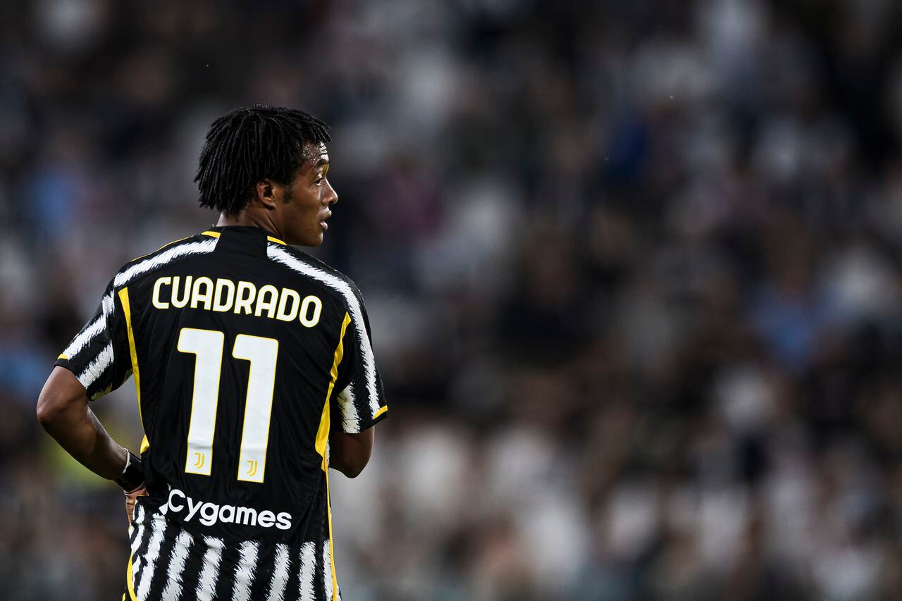ALLIANZ STADIUM, TURIN, ITALY - 2023/05/28: Juan Cuadrado of Juventus FC looks on during the Serie A football match between Juventus FC and AC Milan. AC Milan won 1-0 over Juventus FC. (Photo by Nicolò Campo/LightRocket via Getty Images)
