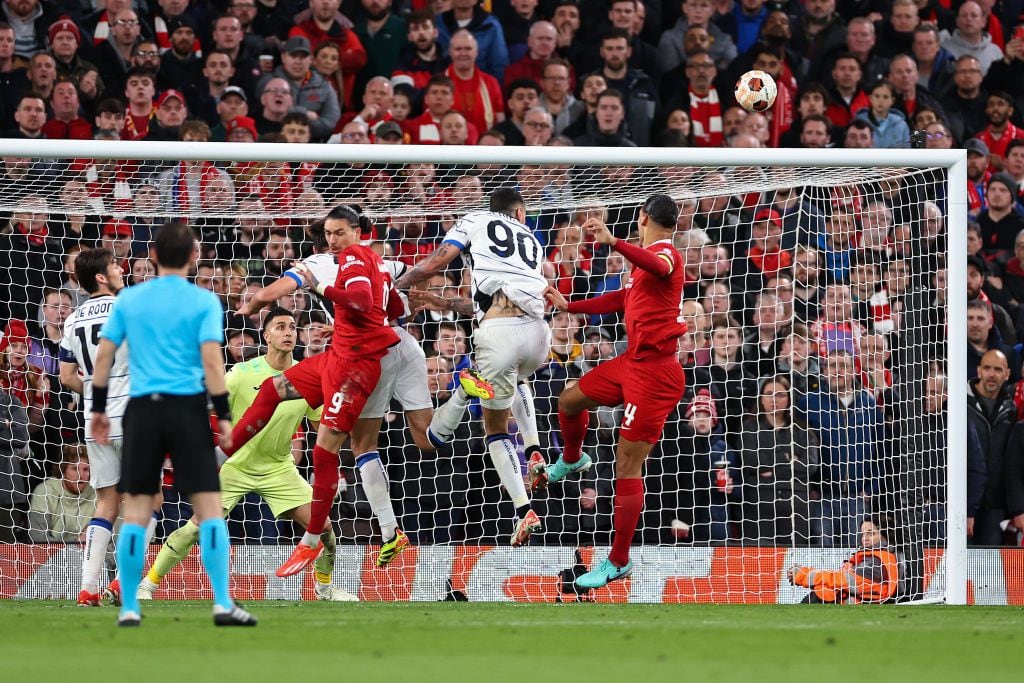 LIVERPOOL, ENGLAND - APRIL 11: Virgil van Dijk of Liverpool misses a chance on goal during the UEFA Europa League 2023/24 Quarter-Final first leg match between Liverpool FC and Atalanta at Anfield on April 11, 2024 in Liverpool, England.(Photo by Robbie Jay Barratt - AMA/Getty Images)