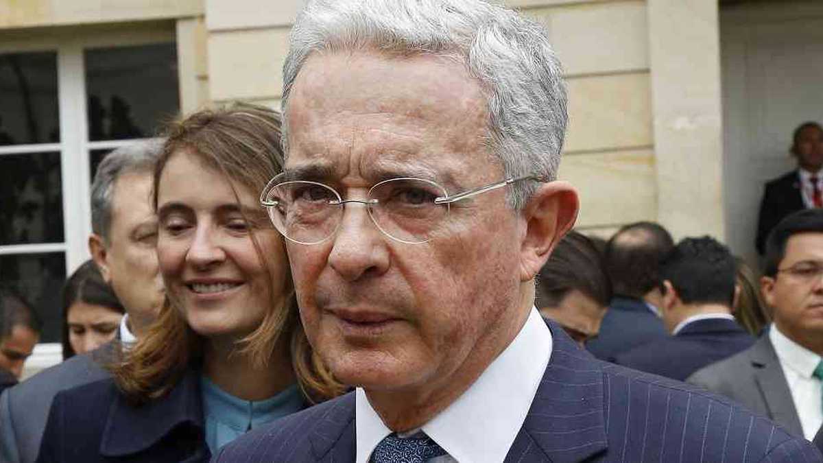 Trascendental decisión: hoy la Corte Constitucional definirá la suerte del  caso Uribe