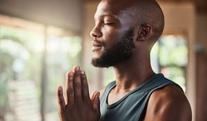 La oración corresponde a un encuentro espiritual, mediante el poder de la palabra con el todopoderoso.