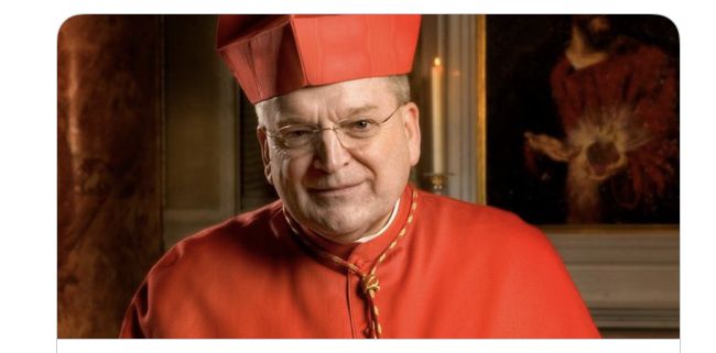 Cardenal antivacunas, Raymond Leo Burke, se encuentra hospitalizado y con ventilación por covid-19