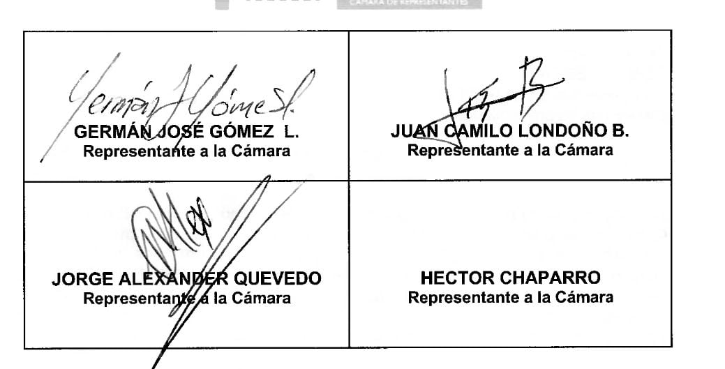 La firma de Alexander Quevedo.