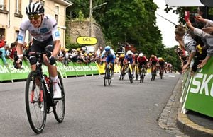 Tadej Pogacar rompió nuevamente el Tour de Francia 2022 en la etapa 6