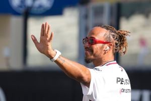 Lewis Hamilton, nuevo piloto de Ferrari desde 2025
